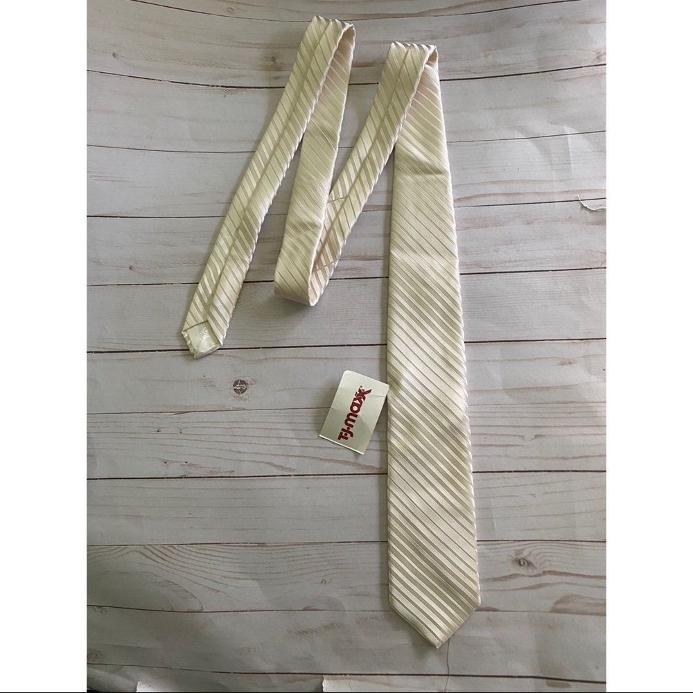 New Brooks Brothers Silk Tie